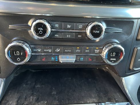 Used 2021 Ford F150 Lariat AWD/4WD image 10
