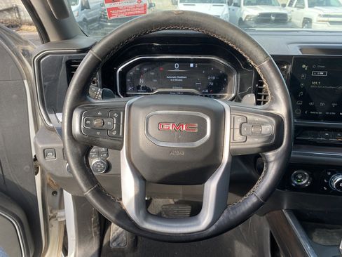 Used 2022 GMC Sierra 1500 SLT w/ SLT Convenience Package image 14