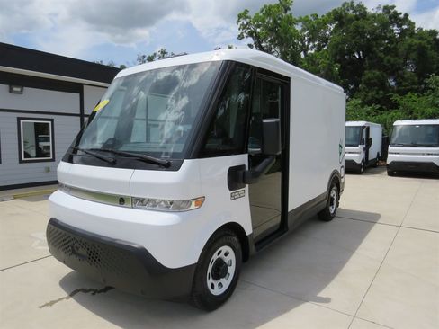 Used 2024 Chevrolet Brightdrop 400 w/ Commercial Equipment Package AWD/4WD image 3