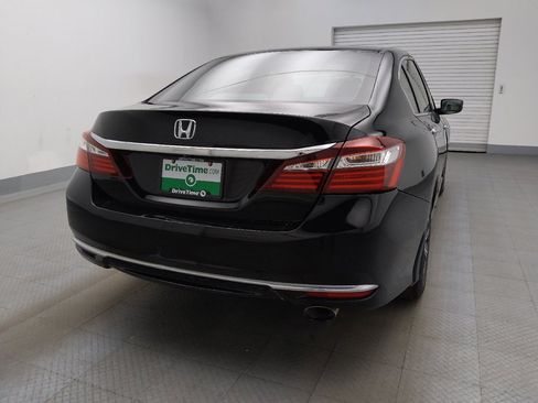 Used 2017 Honda Accord LX image 7