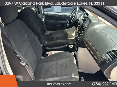 Used 2016 Dodge Grand Caravan SE w/ Quick Order Package 29E SE image 41