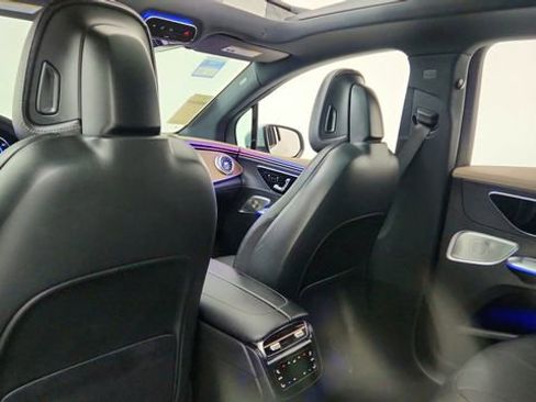 Used 2023 Mercedes-Benz EQE 350+ 4MATIC SUV w/ Pinnacle Trim Package image 31