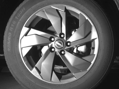Used 2025 Nissan Rogue SV FWD image 13