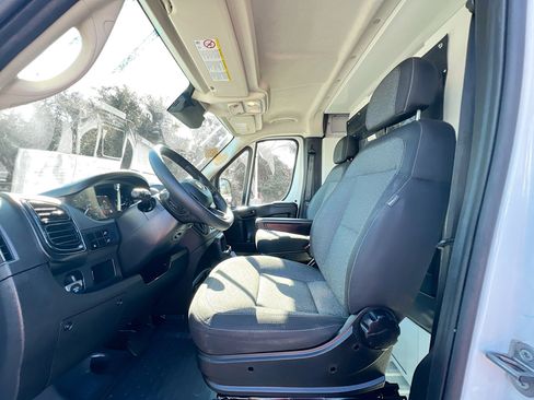 Used 2023 RAM ProMaster 2500 w/ Driver Convenience Group (A) image 14