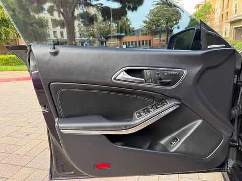 Used 2014 Mercedes-Benz CLA 250 image 35