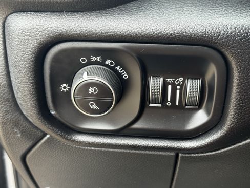 Used 2024 RAM 2500 Laramie w/ Safety Group AWD/4WD image 26