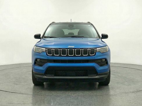 Used 2025 Jeep Compass Limited image 2