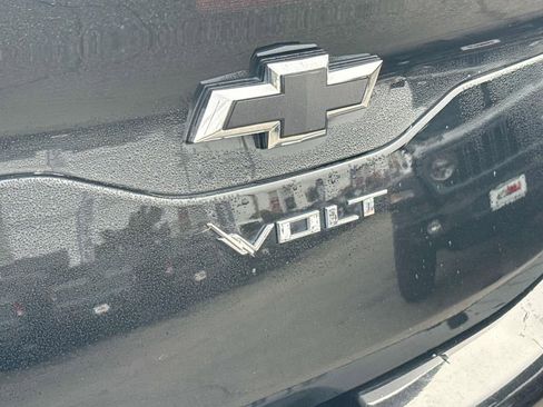 Used 2017 Chevrolet Volt LT w/ Comfort Package image 5