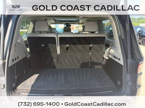 Used 2024 Jeep Wagoneer 4WD w/ Premium Group I image 12