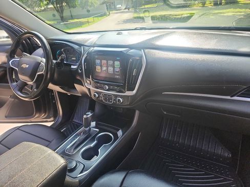 Used 2019 Chevrolet Traverse LT image 42