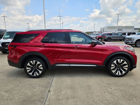Used 2026 Ford Explorer Platinum w/ LUX Leather Package AWD/4WD image 2