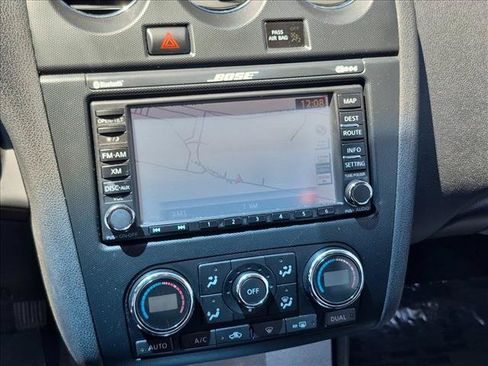 Used 2011 Nissan Altima Hybrid Sedan w/ Premium Pkg FWD image 13