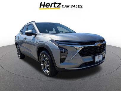 Used 2025 Chevrolet Trax LT