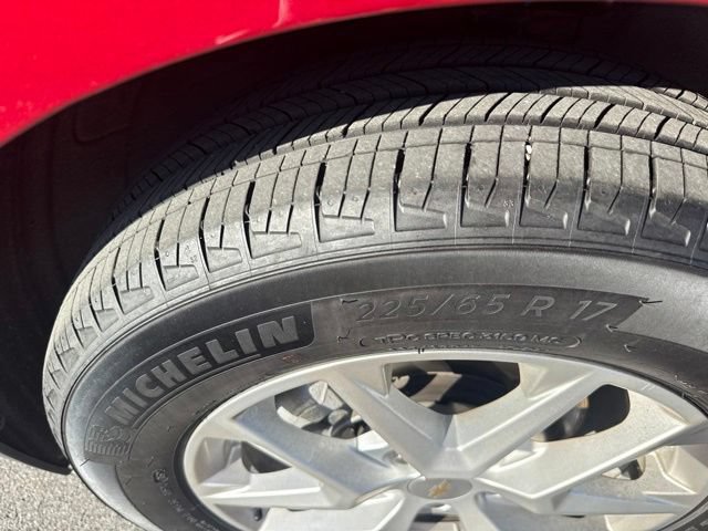 Used 2024 Chevrolet Equinox LT w/ LPO, Floor Liner Package FWD image 10