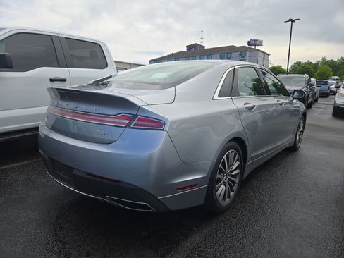 Used 2020 Lincoln MKZ w/ Convenience Package FWD image 5