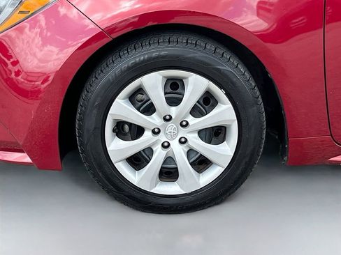 Used 2023 Toyota Corolla LE image 28