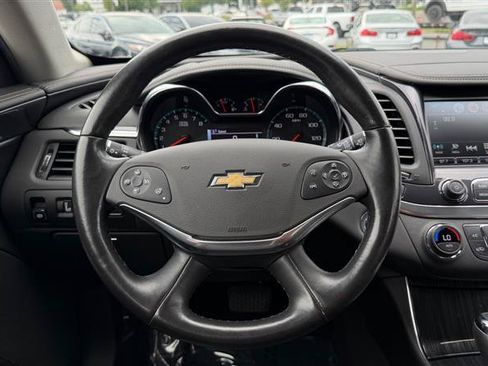 Used 2018 Chevrolet Impala LT w/ LT Leather Package FWD image 28