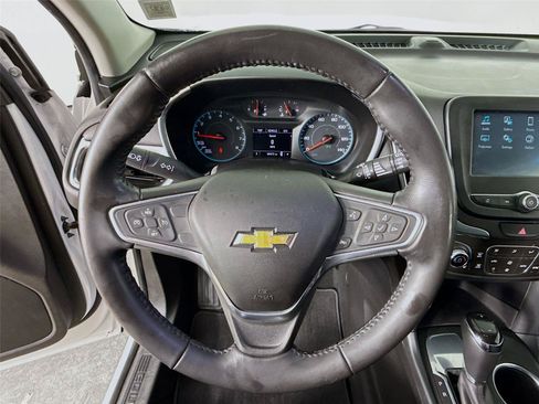Used 2018 Chevrolet Equinox LT FWD image 13