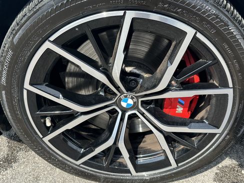 Used 2023 BMW 540i xDrive w/ M Sport Package AWD/4WD image 12