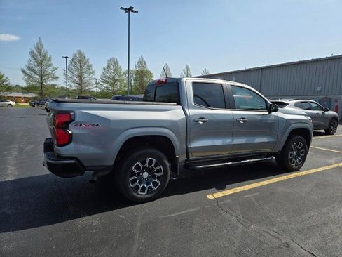 Used 2023 Chevrolet Colorado LT w/ LT Convenience Package III image 3