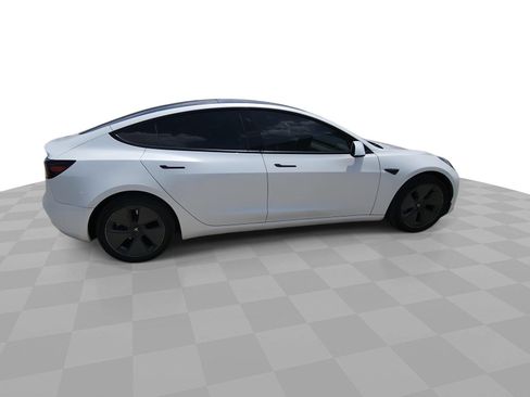 Used 2023 Tesla Model 3 Standard Range RWD image 9