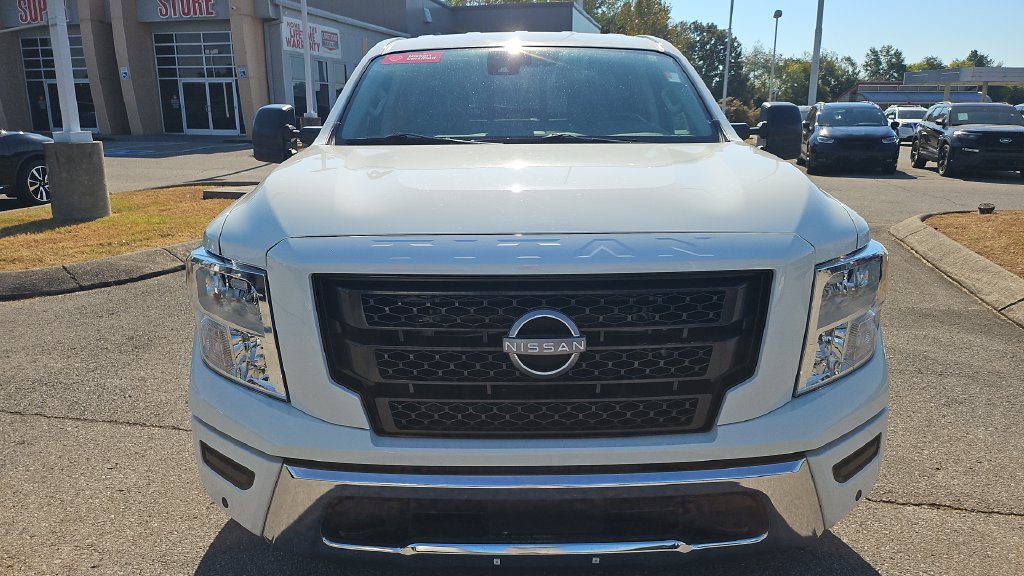 Certified 2024 Nissan Titan SV w/ SV Convenience Package RWD image 20