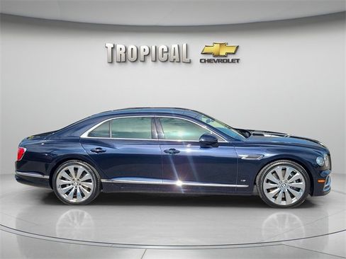 Used 2021 Bentley Flying Spur V8 image 5