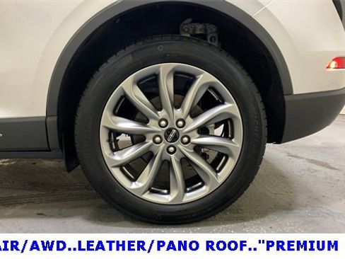 Used 2022 Lincoln Corsair AWD w/ Premium Package image 20