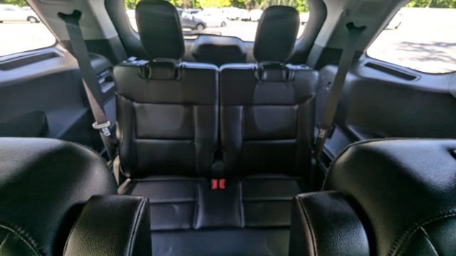 Used 2023 Ford Explorer Limited w/ Equipment Group 301A AWD/4WD image 22