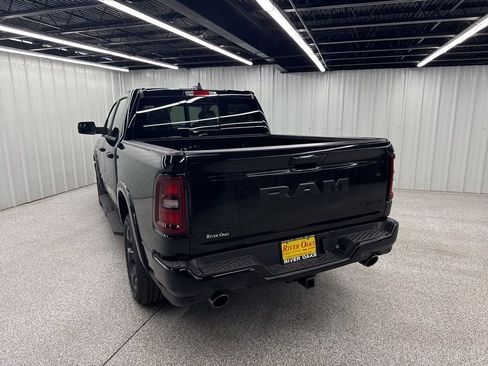New 2026 RAM 1500 4x4 Crew Cab image 5