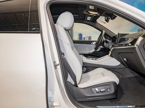 Used 2026 BMW X6 xDrive40i image 21