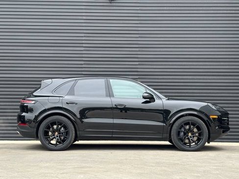 Certified 2026 Porsche Cayenne AWD/4WD image 8