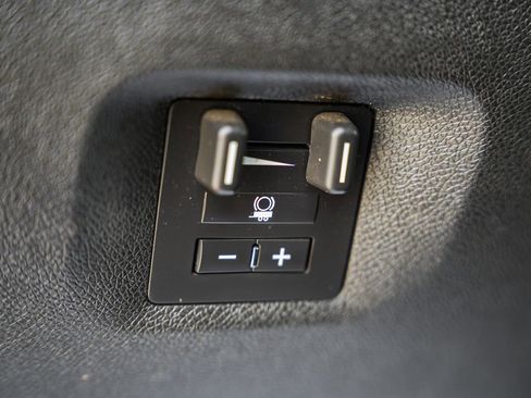 Used 2012 Chevrolet Silverado 2500 LT w/ Interior Plus Package AWD/4WD image 39