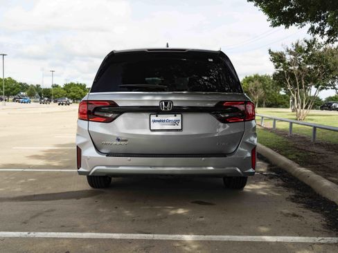Used 2026 Honda Odyssey Elite image 10