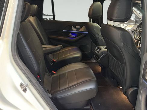 Used 2022 Mercedes-Benz GLS 450 4MATIC image 39