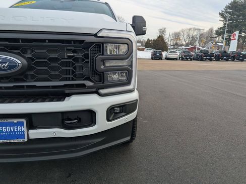 Used 2024 Ford F250 Lariat w/ Lariat Ultimate Package image 11