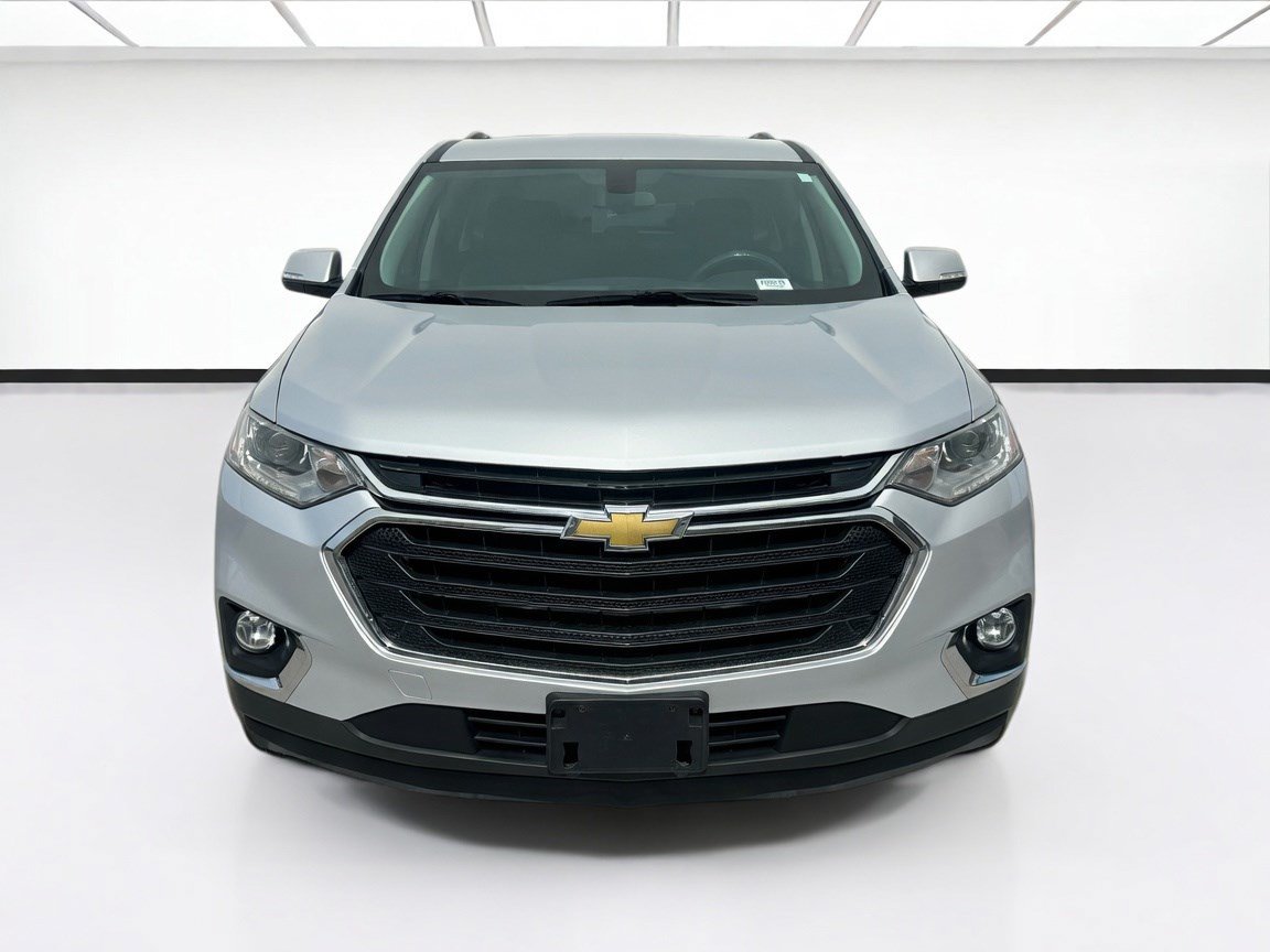 Used 2019 Chevrolet Traverse LT FWD image 2