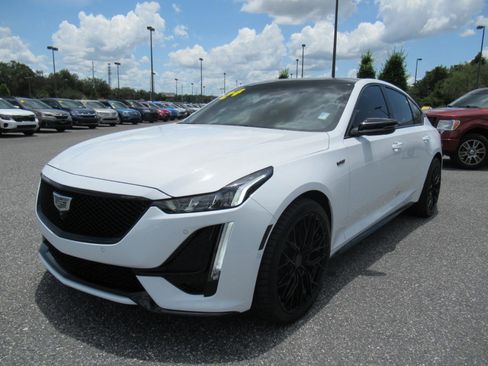Used 2024 Cadillac CT5 V w/ Platinum Package AWD/4WD image 3