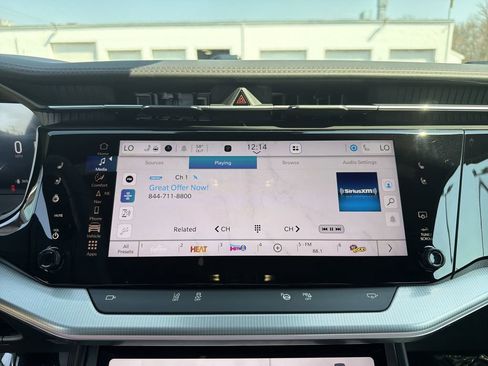 Used 2024 Jeep Wagoneer Launch Edition image 24