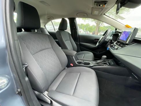 Used 2024 Toyota Corolla LE FWD image 30