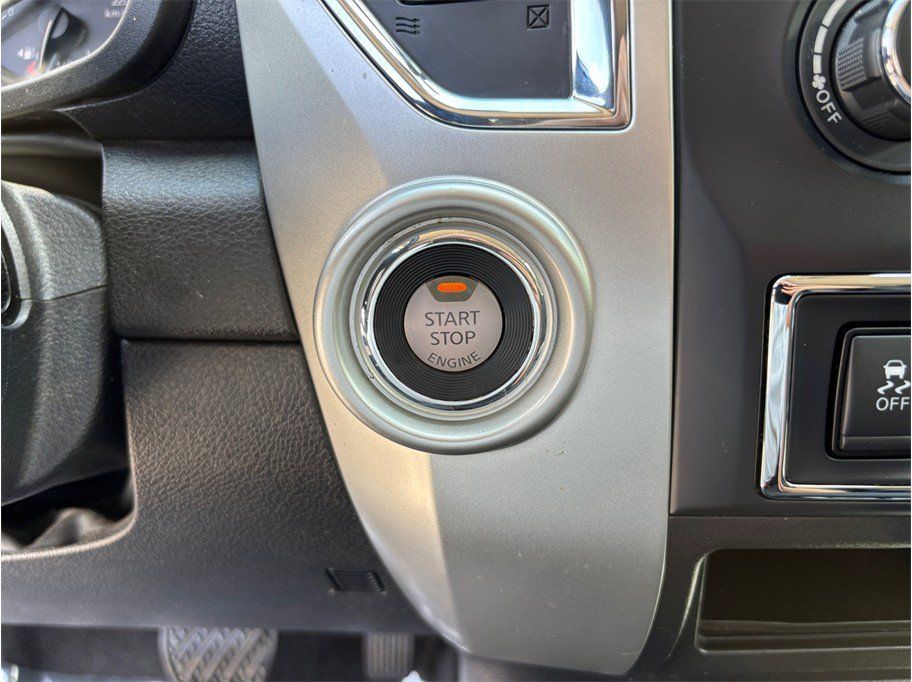 Used 2019 Nissan Titan SV RWD image 22