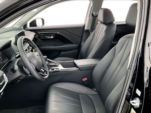 Certified 2025 Acura ADX Base image 31