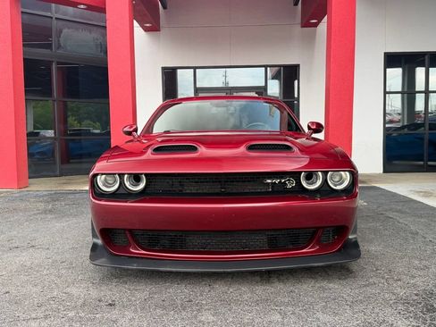 Used 2022 Dodge Challenger SRT Hellcat RWD image 3