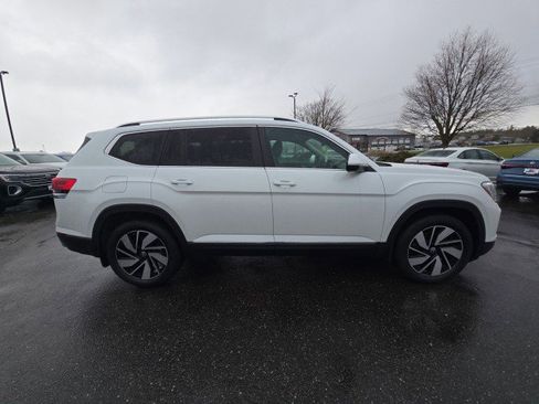 New 2026 Volkswagen Atlas SEL image 2