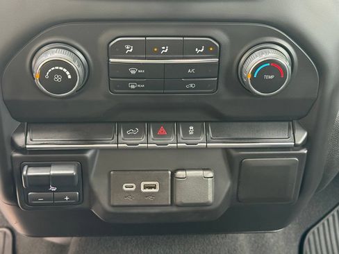 Used 2021 Chevrolet Silverado 2500 Custom w/ Custom Value Package AWD/4WD image 19
