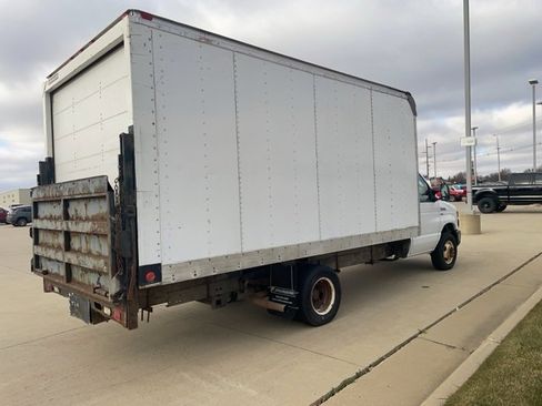 Used 2012 Ford E-350 and Econoline 350 Super Duty image 15