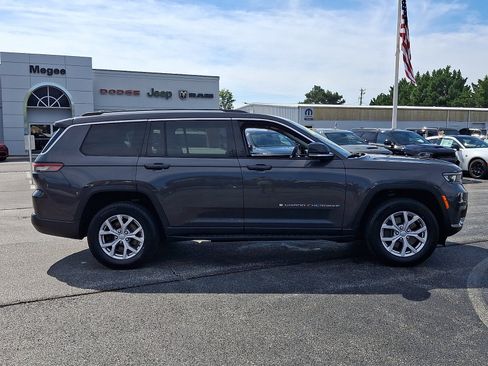 Certified 2022 Jeep Grand Cherokee L Limited AWD/4WD image 7