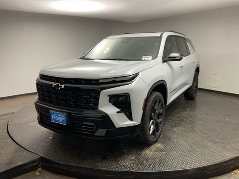 New 2026 Chevrolet Traverse RS image 3