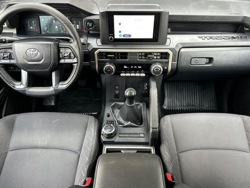 Used 2025 Toyota Tacoma SR AWD/4WD image 14