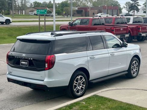 Certified 2025 Ford Expedition Max Active AWD/4WD image 6